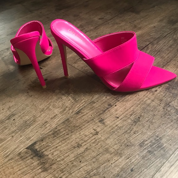 HOT PINK HEELS - Picture 4 of 8